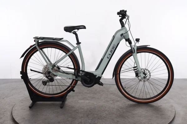 Refurbished Cube Touring Hybrid Pro – Slechts 900 km – 12 Maanden Garantie