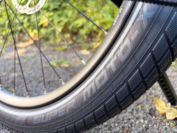 Riese & Müller Nevo5 Pinion 800Wh – Refurbished E-Bike