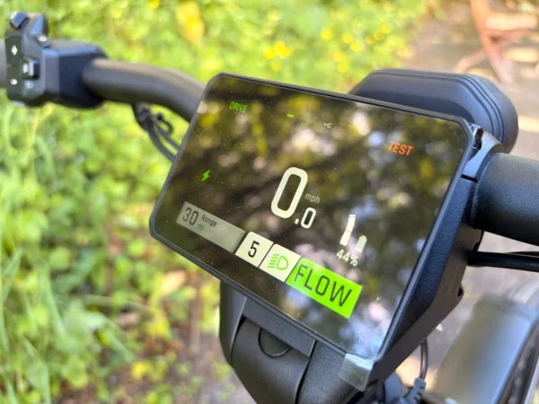 Riese & Müller Nevo5 Pinion 800Wh – Refurbished E-Bike